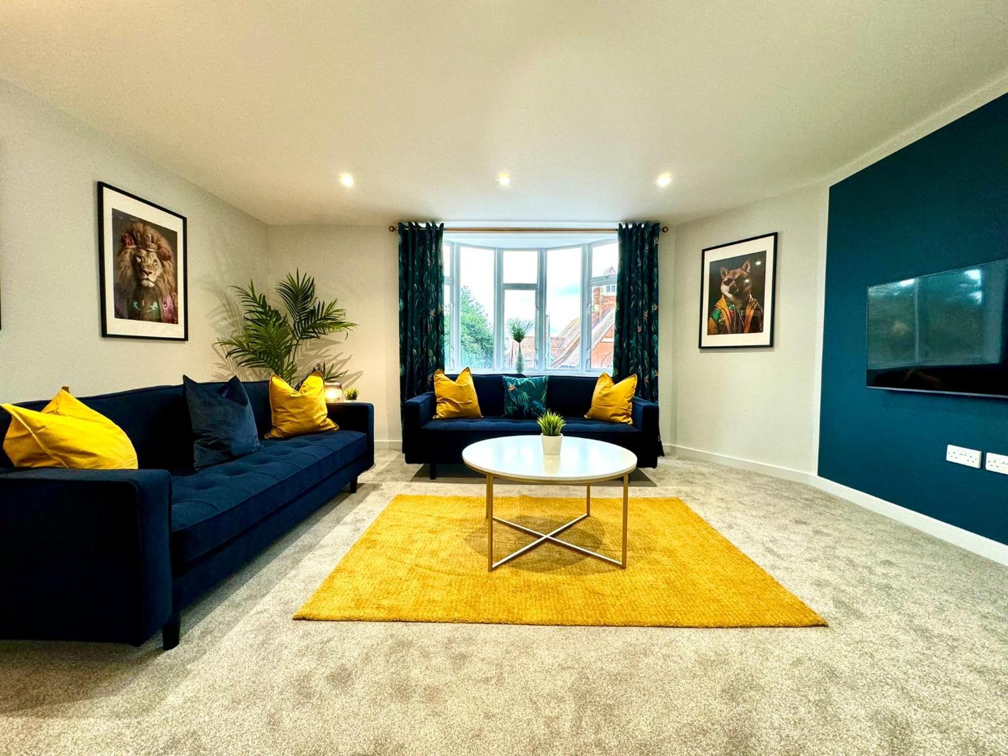 Amazing Large 3 Bedroom Apartment - Sleeps 8! Bournemouth Zewnętrze zdjęcie