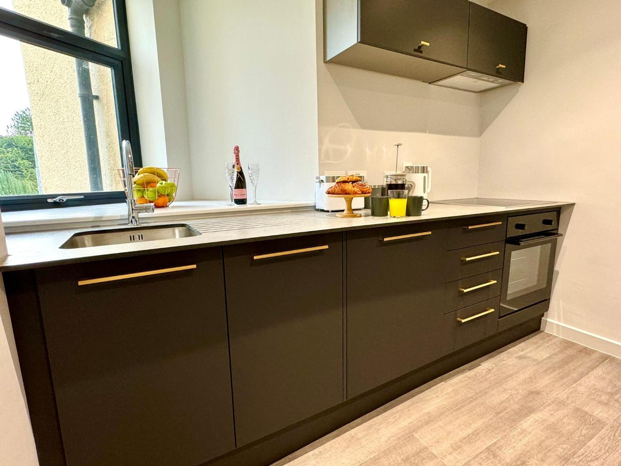 Amazing Large 3 Bedroom Apartment - Sleeps 8! Bournemouth Zewnętrze zdjęcie