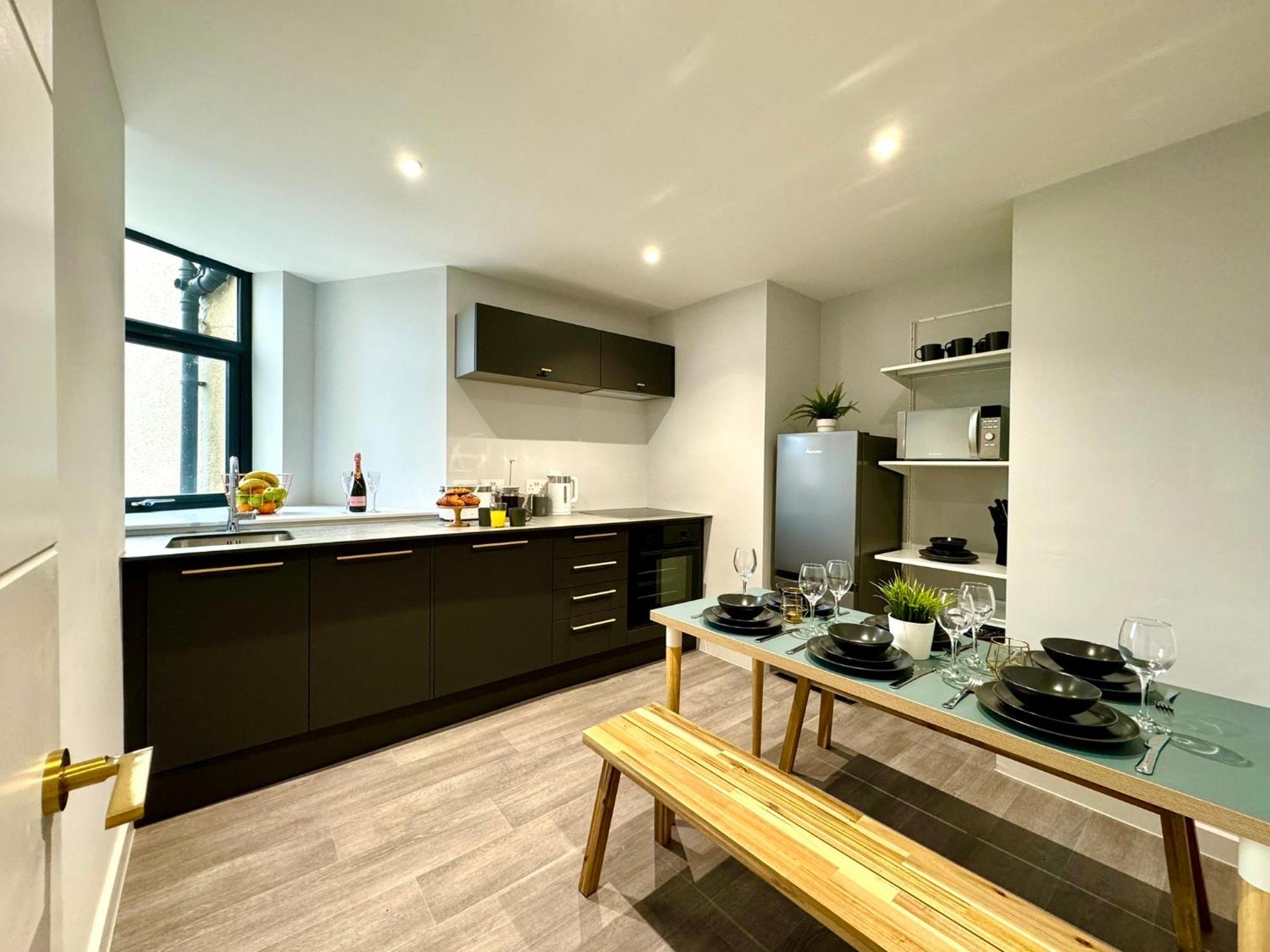Amazing Large 3 Bedroom Apartment - Sleeps 8! Bournemouth Zewnętrze zdjęcie